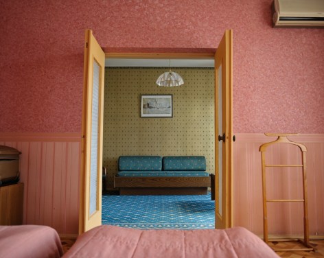 Stephen Shore, Room 509, Dnipro Hotel, Kiev, Ukraine, July 18, 2012