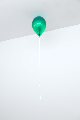 Jeppe Hein, Dark Turquoise and Medium Green Mirror Balloon
