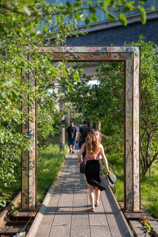 Sam Falls,&nbsp;Untitled (Four Arches), 2019. Part of&nbsp;En Plein Air. A High Line Commission., Photo by Timothy Schenck. Courtesy of the High Line.