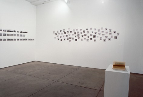 Hans-Peter Feldmann, Installation view: 303 Gallery, New York, 2000