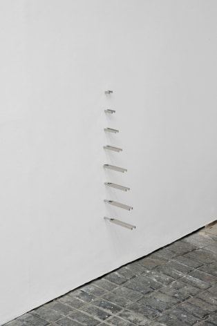 Nina Canell, Installation view: Into the Eyes as Ends of Hair, Cubitt, London, 2012