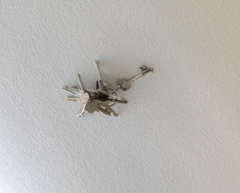 Alicja Kwade, Wo oben zum Unten, 2015