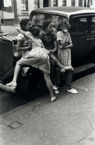 Helen Levitt New York City 1939