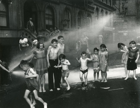 Weegee Summer, Lower East Side, ca. 1937