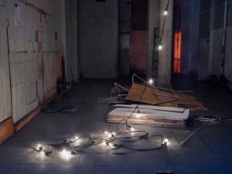 Lynn Saville,&nbsp;String of Lights, 2014 Archival pigment print 30 x 40 inches Edition of 15&nbsp;