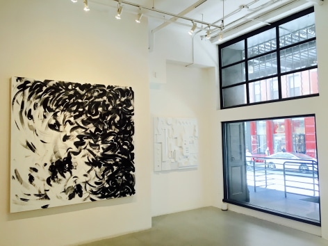 Roar Black; Art Modern Sec E