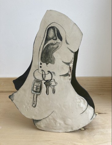Porcelain sculpture by Gabriela Vainsencher