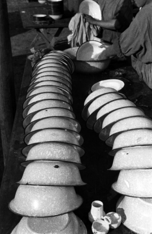 Boris Ignatovich, Farm Cafeteria, 1933