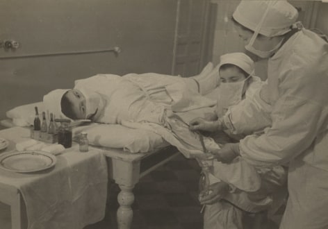 Thousands of patriots give their blood for wounded Red Army men