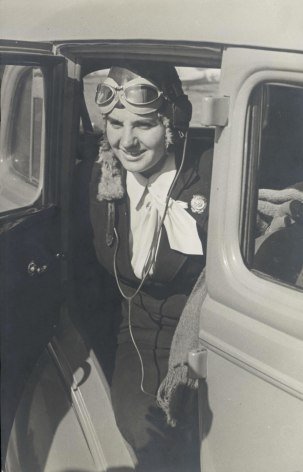 Aleksandr Ustinov (1909-1995), Pilot Grizodubova, 1940s