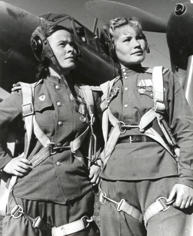 Boris Kudoyarov (1898-1973), Pilots, heroes of the Soviet Union, defenders of Moscow (Dolina M.I. at left; Vatintseva A.A. at right), 1943