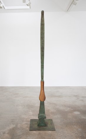 Beverly Pepper, Tarquinia Messenger, 1983, rosewood, bronze, and paint