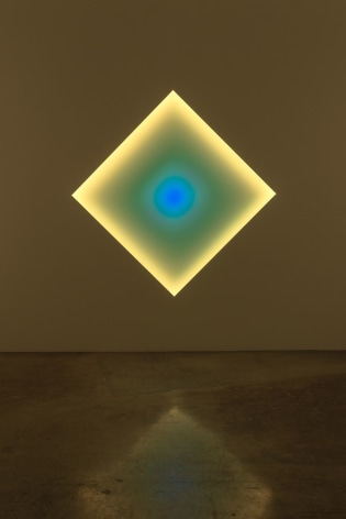 James Turrell, Sunda Strait, Diamonds (Squares on point) Glass, 2015, L.E.D. light, etched glass and shallow space