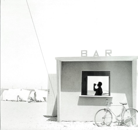 Piergiorgio Branzi, Bar sulla spiaggia a Cattolica, 1958