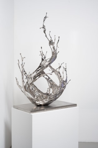 Water in Dripping - Windward, 2024, stainless steel, 63 x 43.3 x 44.5 inches/160 x 110 x 113 cm