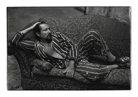 Julian Schnabel, New York City, 1995, archival pigment print, 30.5 x 42.6 inches/77.5 x 108.2 cm, Photograph &copy; Annie Leibovitz