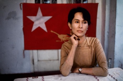 Steve McCurry, Daw Aung San Suu Kyi, 1991, ultrachrome print, 30 x 40 inches/76.2 x 101.6 cm; &copy; Steve McCurry