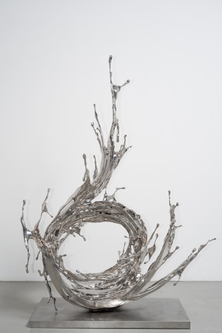 Water in Dripping - Cang Wave, 2024, stainless steel, 46.5 x 39.4 x 66.9 inches/118 x 100 x 170 cm