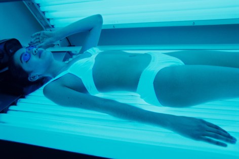 Fiona, 13, in tanning salon, Edina, Minnesota, 1998, Archival Pigment Print