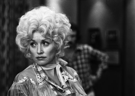 Steve Schapiro, Dolly Parton, Quiet Moment, Los Angeles, 1979