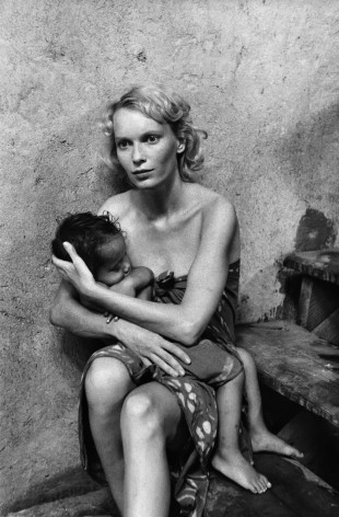 Mia Farrow, Bora Bora, 1978, Silver Gelatin Photograph