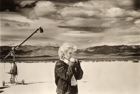 Eve Arnold - Marilyn Monroe Rehearsal in the Desert, 1960