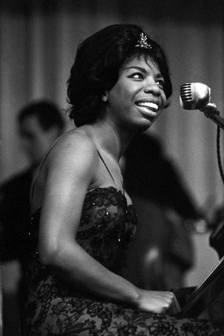 Steve Schapiro, Nina Simone, Apollo, New York, 1961