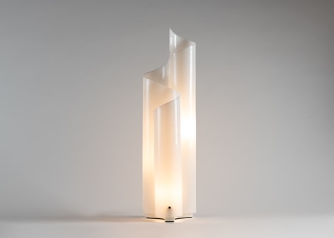 Mezza Chimera Wave-Patterned Table Lamp