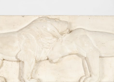 Saupique bas relief