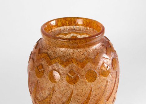 Daum vase