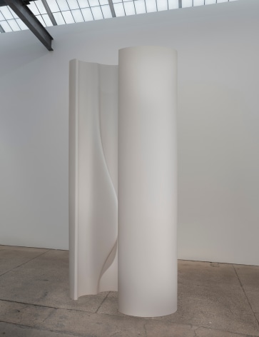 Zilia S&aacute;nchez Concepto I, 2000 / 2019 Bronze, paint Two parts, each: 84 x 20 x 25 in (213.4 x 50.8 x 63.5 cm) Each: 586 lbs Edition of 3 with 1 AP (#1/3) (GP2599)