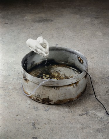 Jaume Plensa Freud's Children VII, 2001 Mixed media, water pump and water 29 x 52 x 46 cm (GL14862)