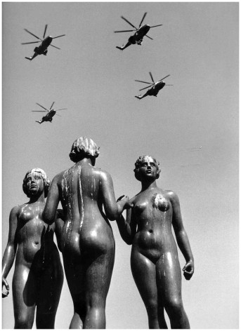 obert Doisneau (1912-1994)  Helicopters, 1972, printed 1984  Gelatin silver print  16 x 12 inches (paper) 13 x 9.5 inches (image)  RD_003, Black and White Photography