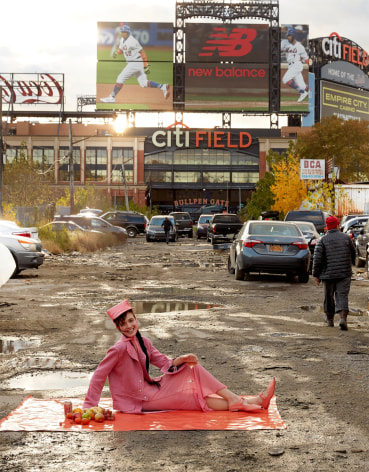 Roe Ethridge, Oslo Grace at Willets Point, 2019