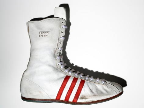 Henry Leutwyler ,