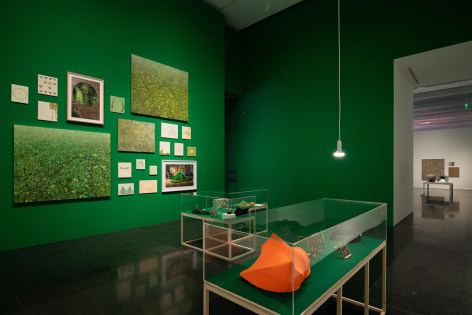 Barcelona Museum of Contemporary Art (MACBA), 2018. Farsa y Artificio Installation view.