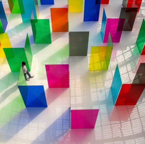Carlos Cruz-Diez,&nbsp;Labyrinthe de Transchromie, 1965/2019, 566 7/8 x 755 7/8 in. Installed&nbsp;in the Grand Palais for Le Biennale Paris [detail]
