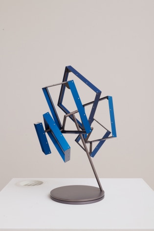 Pedro S. de Movell&aacute;n,&nbsp;VENTANA, 2020,&nbsp;Titanium anodized aluminum, blue anodized aluminum, stainless steel,&nbsp;19 x 16 in. (48.3 x 40.6 cm.)