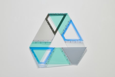 Marta Chilindron. Hollow Mobius, 2017, acrylic and hinges, 15 &frac34; x 26 x 25 ⅝ in.