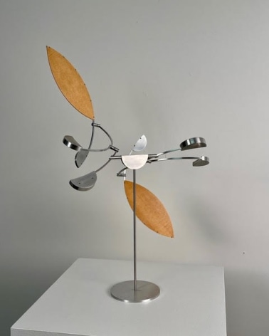 Pedro S. de Movell&aacute;n,&nbsp;MONARCH, 2023. Brushed aluminum, Sitka spruce, stainless steel, brass,&nbsp;23 x 28 in. [Maximum Swing] (58.4 x 71.1 cm.)