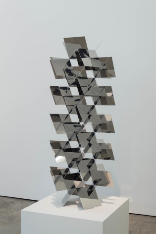 Francisco Sobrino, Structure Permutationelle, No. 621, 1963/2014. Ed. 1/3. Mirrored stainless steel, 59 1/16 in. x 23 5/8 in.