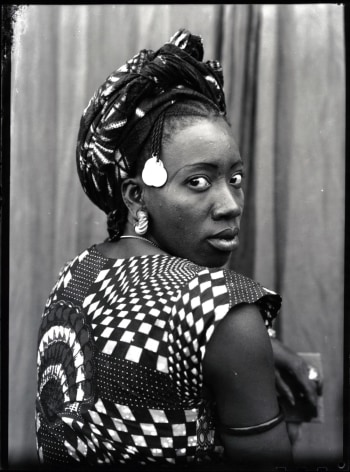 Seydou Ke&iacute;ta, Untitled Portrait, 1952 - 1955