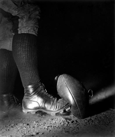 Harold Edgerton, Football Kick. Wes Fessler. 1934