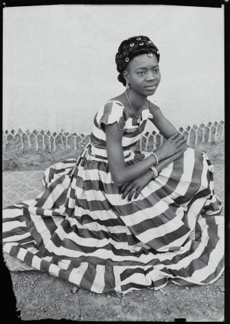 Seydou Ke&iacute;ta, Untitled Portrait, 1948 - 1954