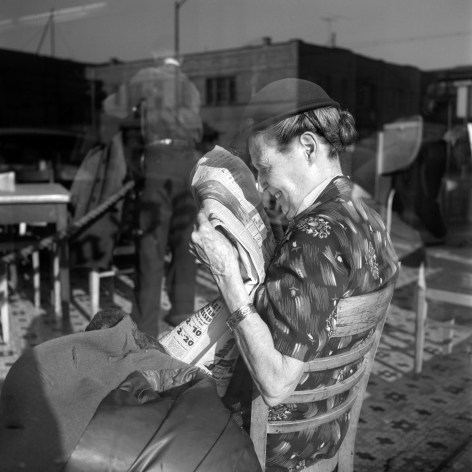 Vivian Maier, Untitled, n.d, 40 x 50 cm, Posthumous silver gelatin print&nbsp;by&nbsp;Steve Rikfin, Hanks Studio, New York.&nbsp;