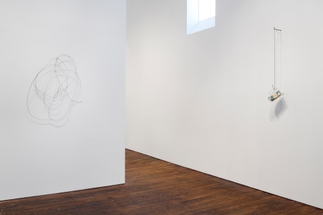 Richard Wentworth: Now and Then &ndash; installation view 3