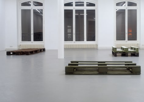 Helen Mirra: K&auml;uzchensteig&nbsp;&ndash; installation view 2