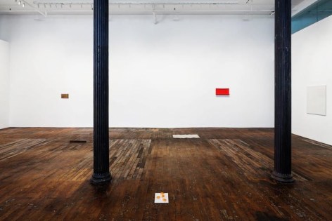 Summer Reading,&nbsp;curated by Richard Wentworth&nbsp;&ndash; installation view 6