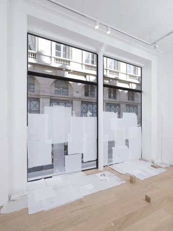 Fernanda Gomes, installation view