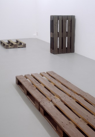 Helen Mirra: K&auml;uzchensteig&nbsp;&ndash; installation view 4